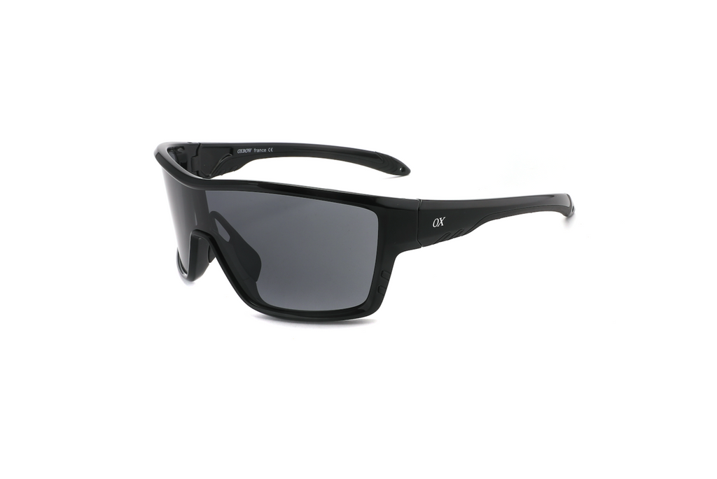 Anteojos Oxbow Negro / Gris Humo - OX 270 01, vista en ángulo